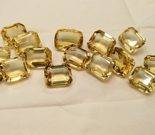 Square Shape Yellow Topaz Stone (স্কয়ার টোপাজ পাথর)
