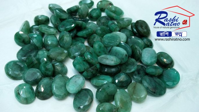 Ratno Pathor Jamrud Panna Stone (জমরুদ পান্না পাথর)