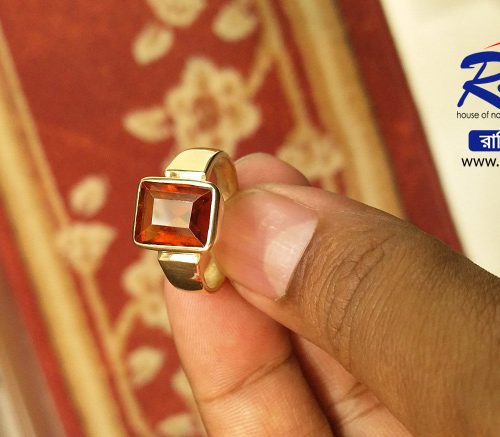 রত্ন পাথর সিলনি গোমেদ স্টোন (Gomed Stone)